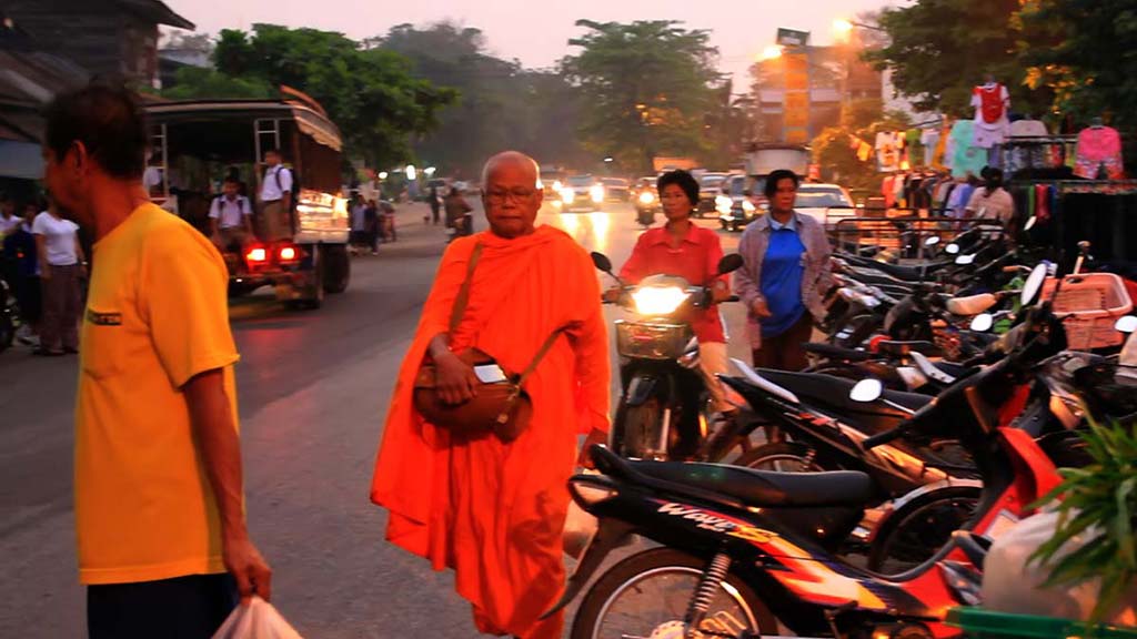 Street market, Sukhothai Historical Park.