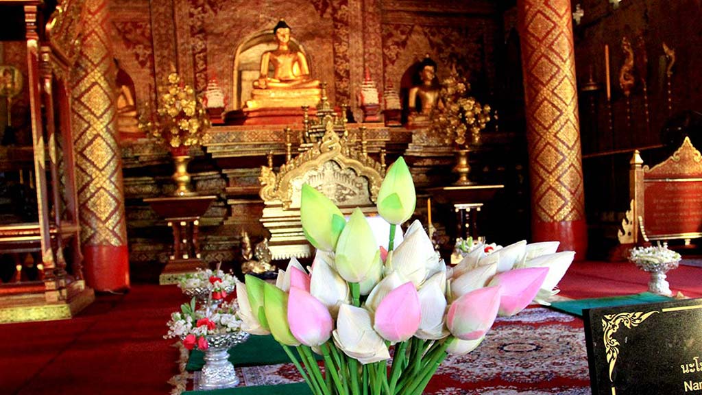 Offerings in the Wat Phra Singh, Chiang Mai.