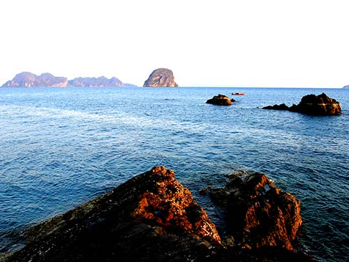 Sea around Koh Ngai.